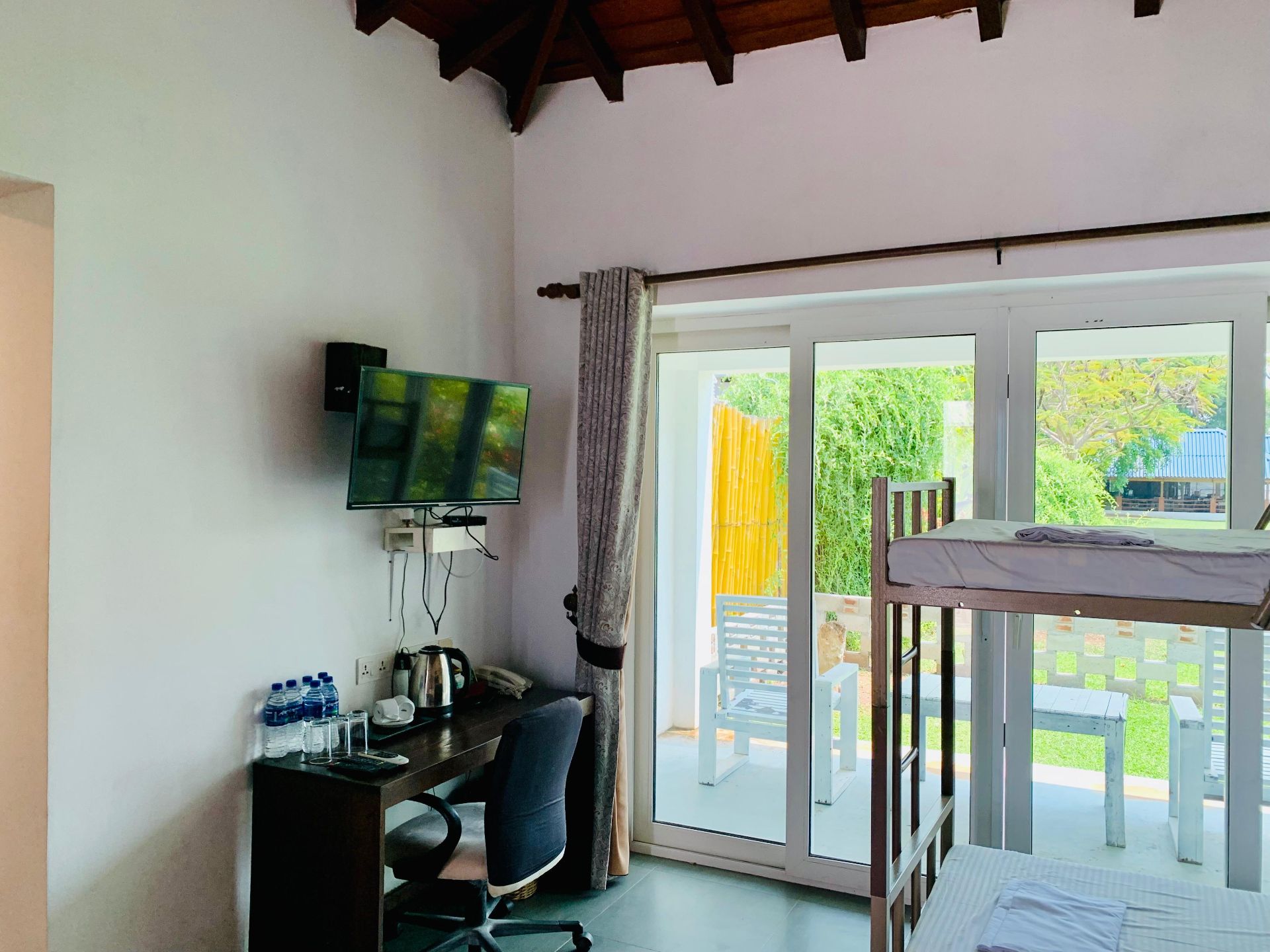 Family room with garden view at Amaluna Resort, Negombo

